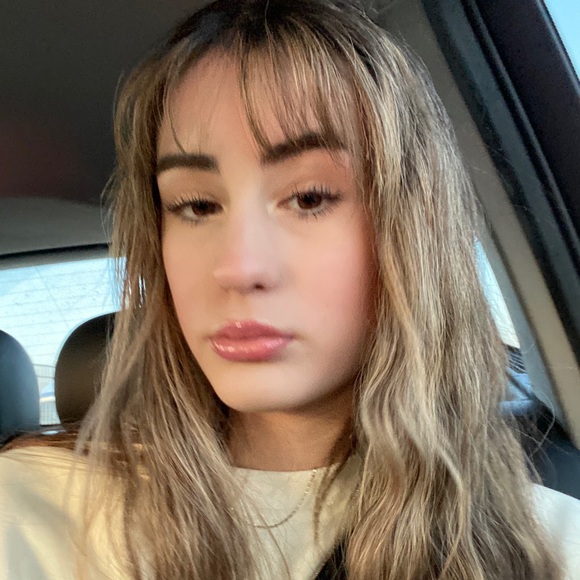 Meet your Posher, Alexandra - Picture 4 of 4